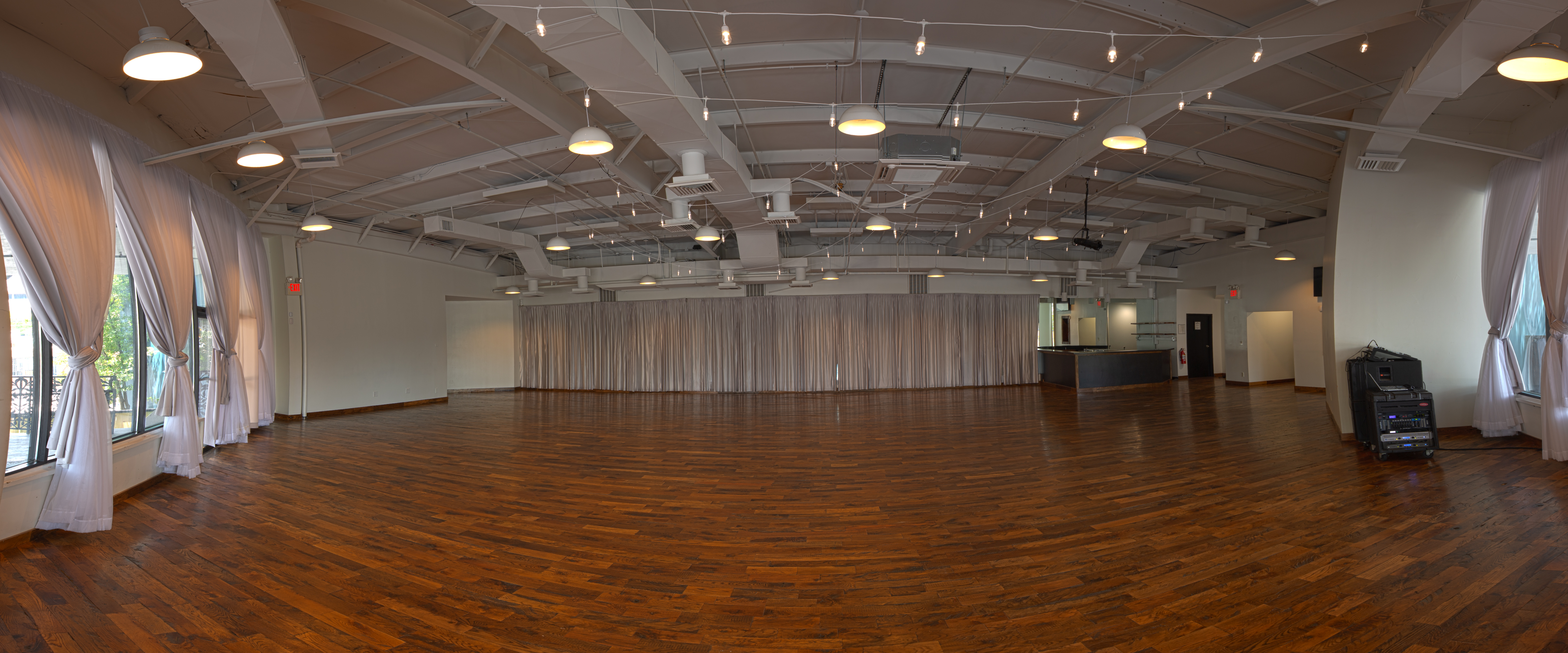 panoramic shot of the Main Showroom from the peak of the building's interior